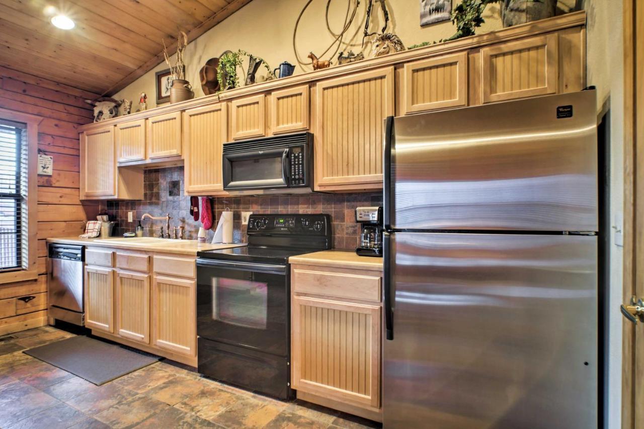 Apartament Cabin-Style Studio Right Off The Branson Strip! Zewnętrze zdjęcie