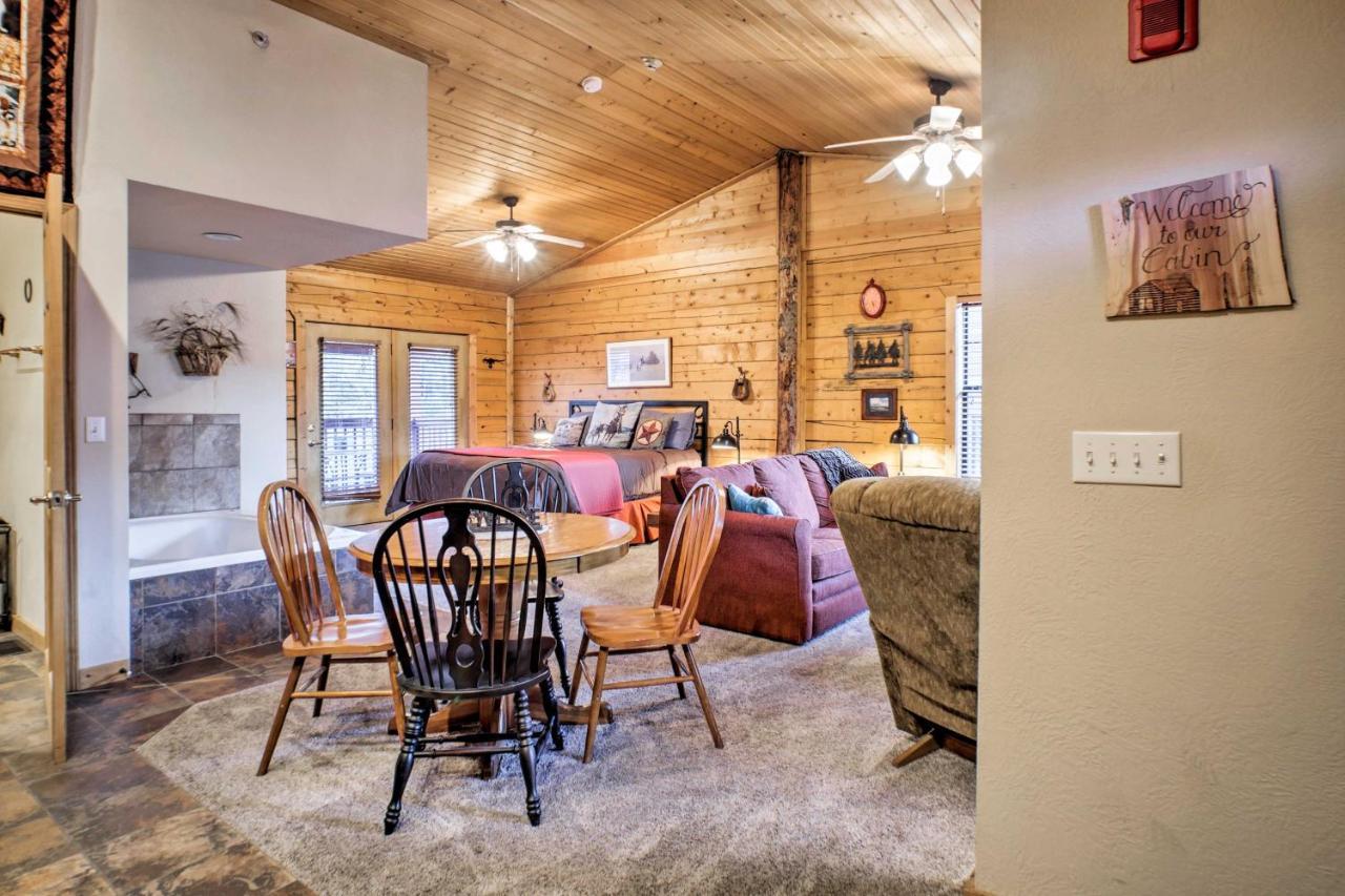 Apartament Cabin-Style Studio Right Off The Branson Strip! Zewnętrze zdjęcie
