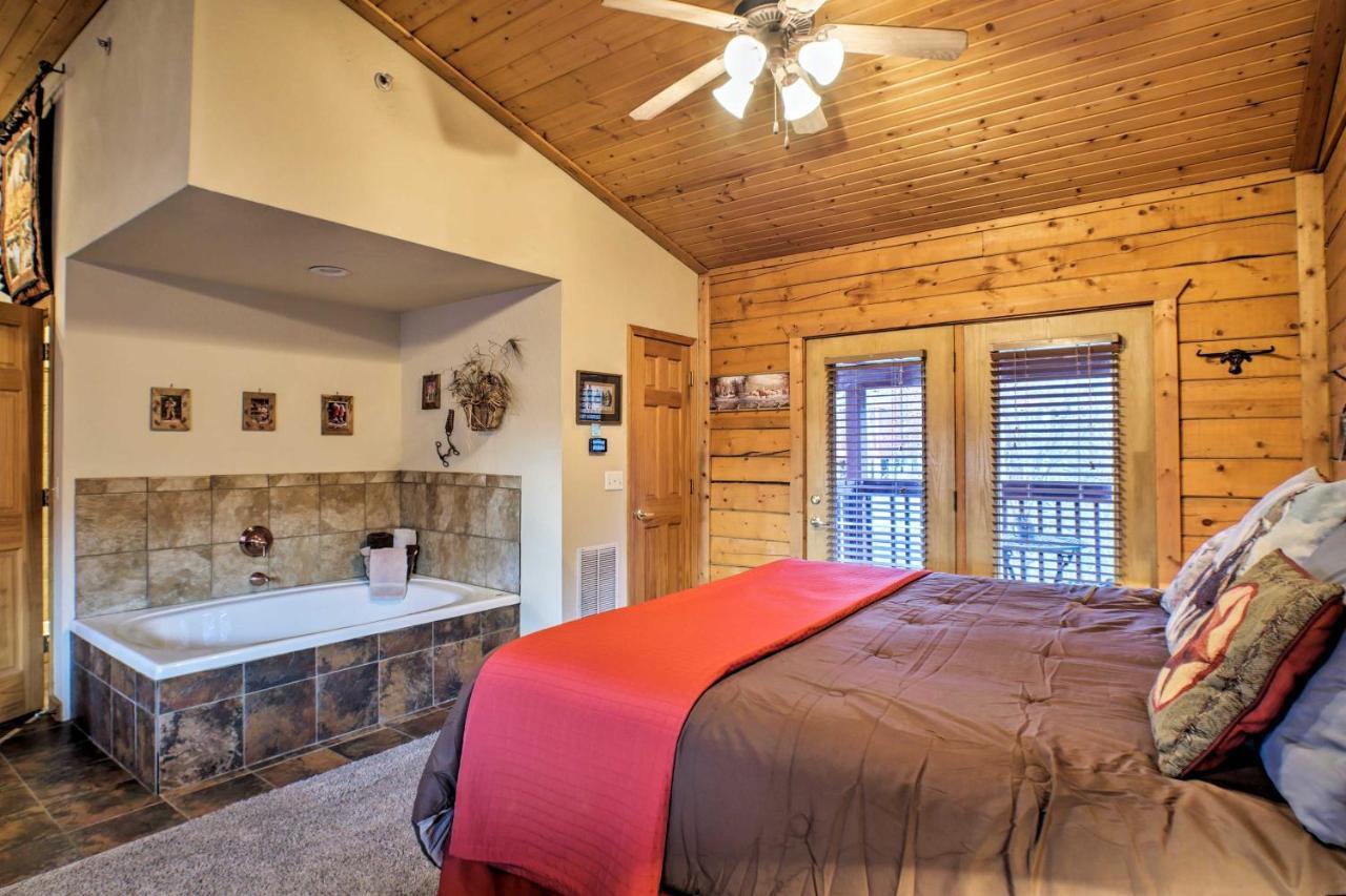 Apartament Cabin-Style Studio Right Off The Branson Strip! Zewnętrze zdjęcie