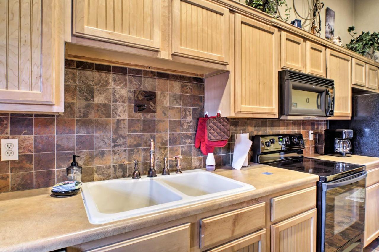 Apartament Cabin-Style Studio Right Off The Branson Strip! Zewnętrze zdjęcie